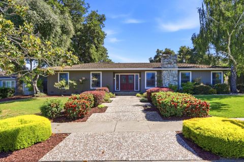 Photo of 20782 Verde Vista Lane, SARATOGA, CA 95070 (MLS # ML82047547)