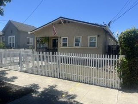 Photo of 916 Sally Street, Hollister, CA 95023 (MLS # ML82054731)