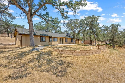 Tiny photo for 30159 Horseshoe Drive, Coarsegold, CA 93614 (MLS # ML82052431)