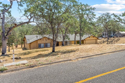 Tiny photo for 30159 Horseshoe Drive, Coarsegold, CA 93614 (MLS # ML82052431)