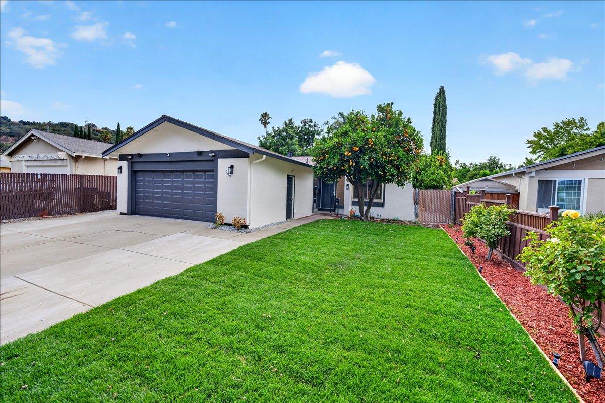 289 Martinvale Lane