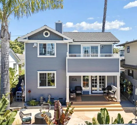 410 Monterey Ave, Capitola, CA 95010 - #: ML82005660
