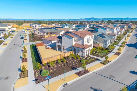 Tiny photo for 585 Santa Lucia Way, MARINA, CA 93933 (MLS # ML82029271)