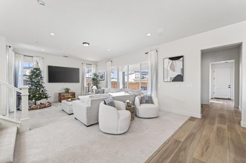 Tiny photo for 585 Santa Lucia Way, MARINA, CA 93933 (MLS # ML82029271)