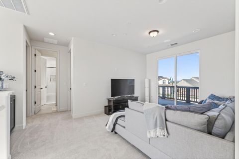 Tiny photo for 585 Santa Lucia Way, MARINA, CA 93933 (MLS # ML82029271)