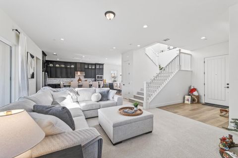 Tiny photo for 585 Santa Lucia Way, MARINA, CA 93933 (MLS # ML82029271)