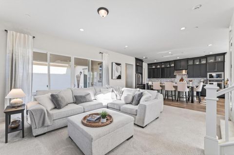 Photo of 585 Santa Lucia Way, MARINA, CA 93933 (MLS # ML82029271)