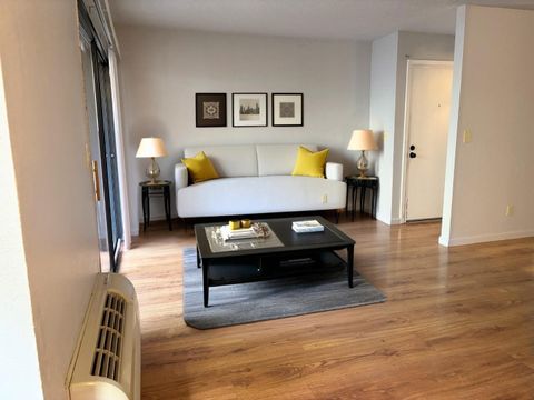 Tiny photo for 934 Kiely Boulevard #B, SANTA CLARA, CA 95051 (MLS # ML82027023)