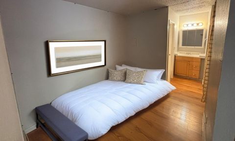 Tiny photo for 934 Kiely Boulevard #B, SANTA CLARA, CA 95051 (MLS # ML82027023)