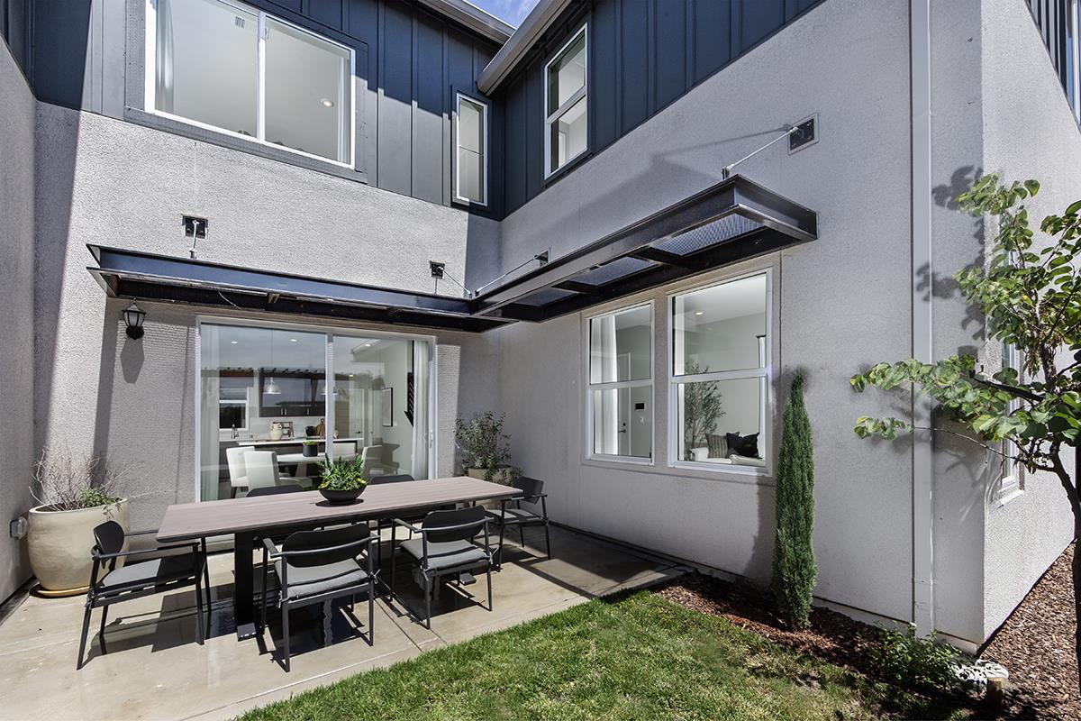 18142 Calabazas, Morgan Hill CA 95037