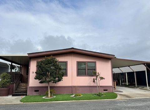 Featured picture for the property ML82028063