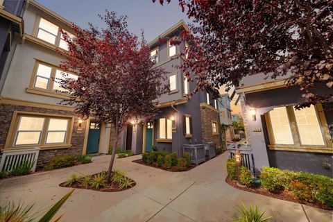 Photo of 146 Incense Terrace, SUNNYVALE, CA 94086 (MLS # ML82024176)