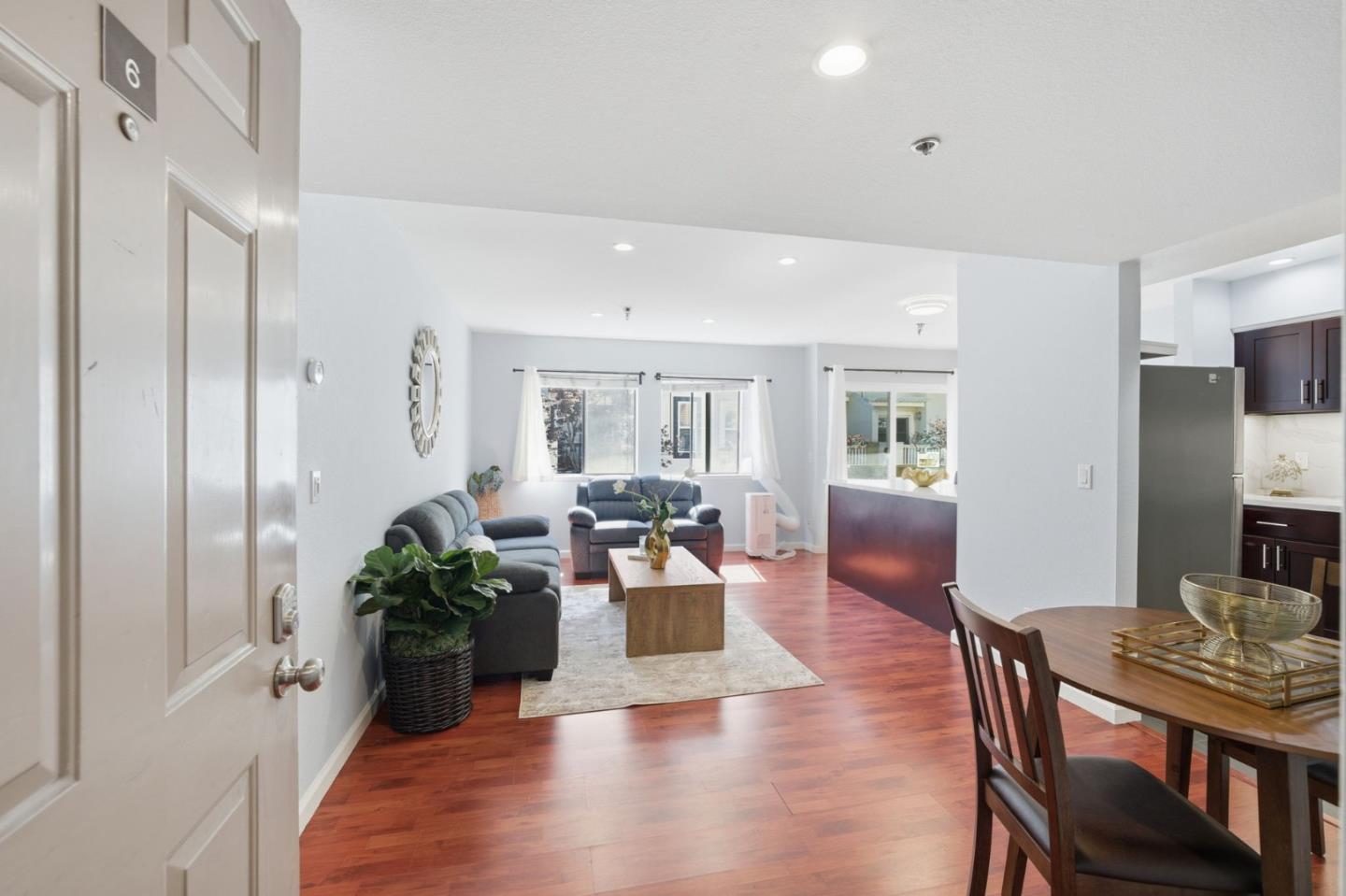 711 South Bayshore Boulevard 6