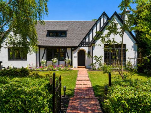 Photo of 554 Edgewood Road, SAN MATEO, CA 94402 (MLS # ML82051730)