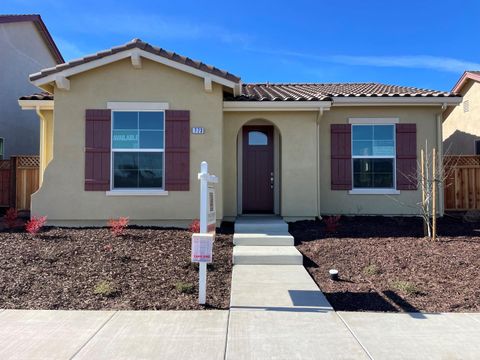 Photo of 773 Aurora Way, KING CITY, CA 93930 (MLS # ML82032681)