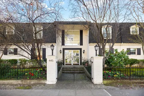 445 Oak Grove Avenue Unit 15, Menlo Park, CA 94025 - #: ML82034243