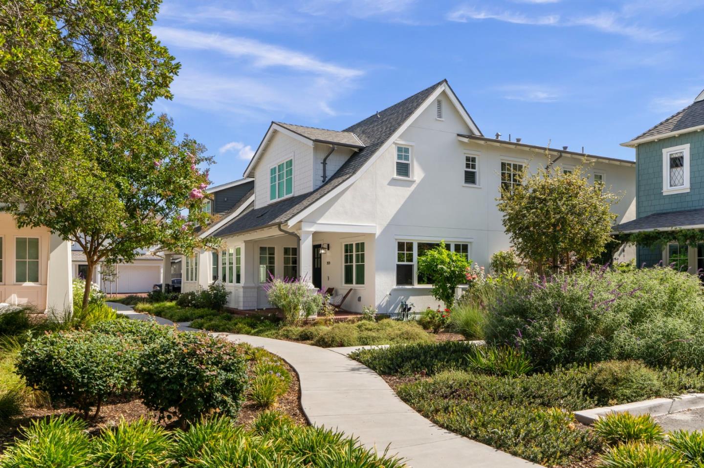203 Oak Tree Circle