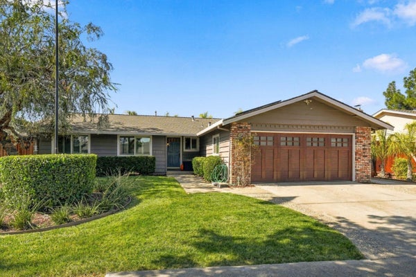 7821 SANTA BARBARA DR, GILROY, CA 95020 - Image 80e55357f4caaa9d323970be17e871ca/130099231