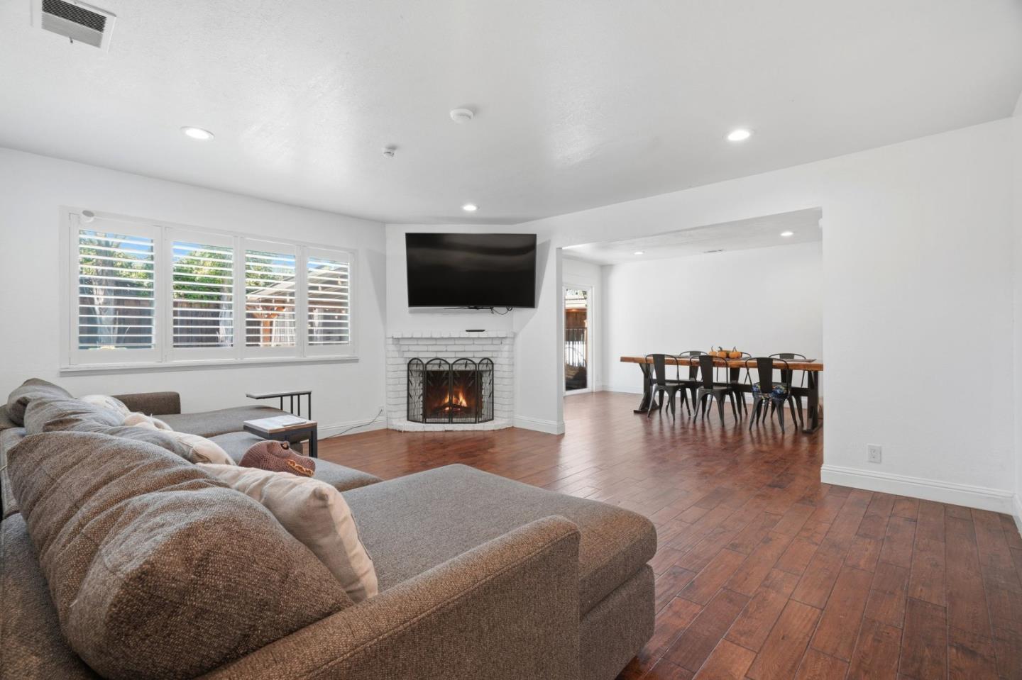 7821 Santa Barbara Drive