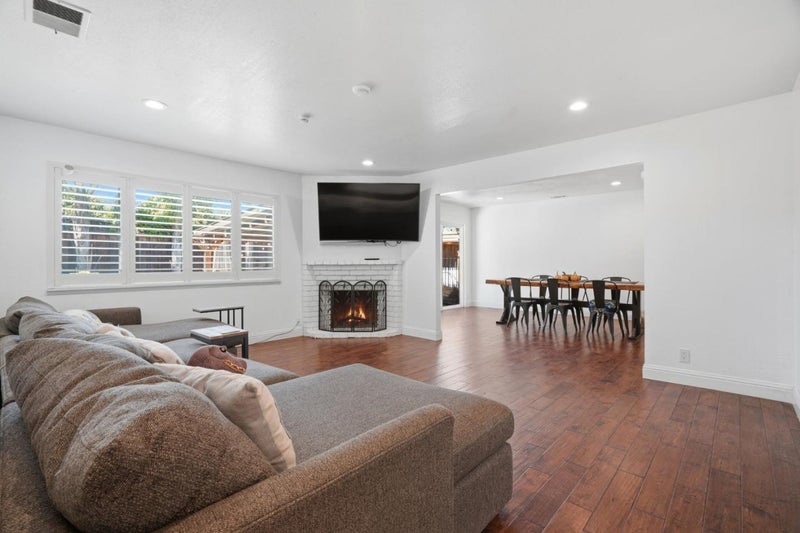 7821 Santa Barbara Drive
