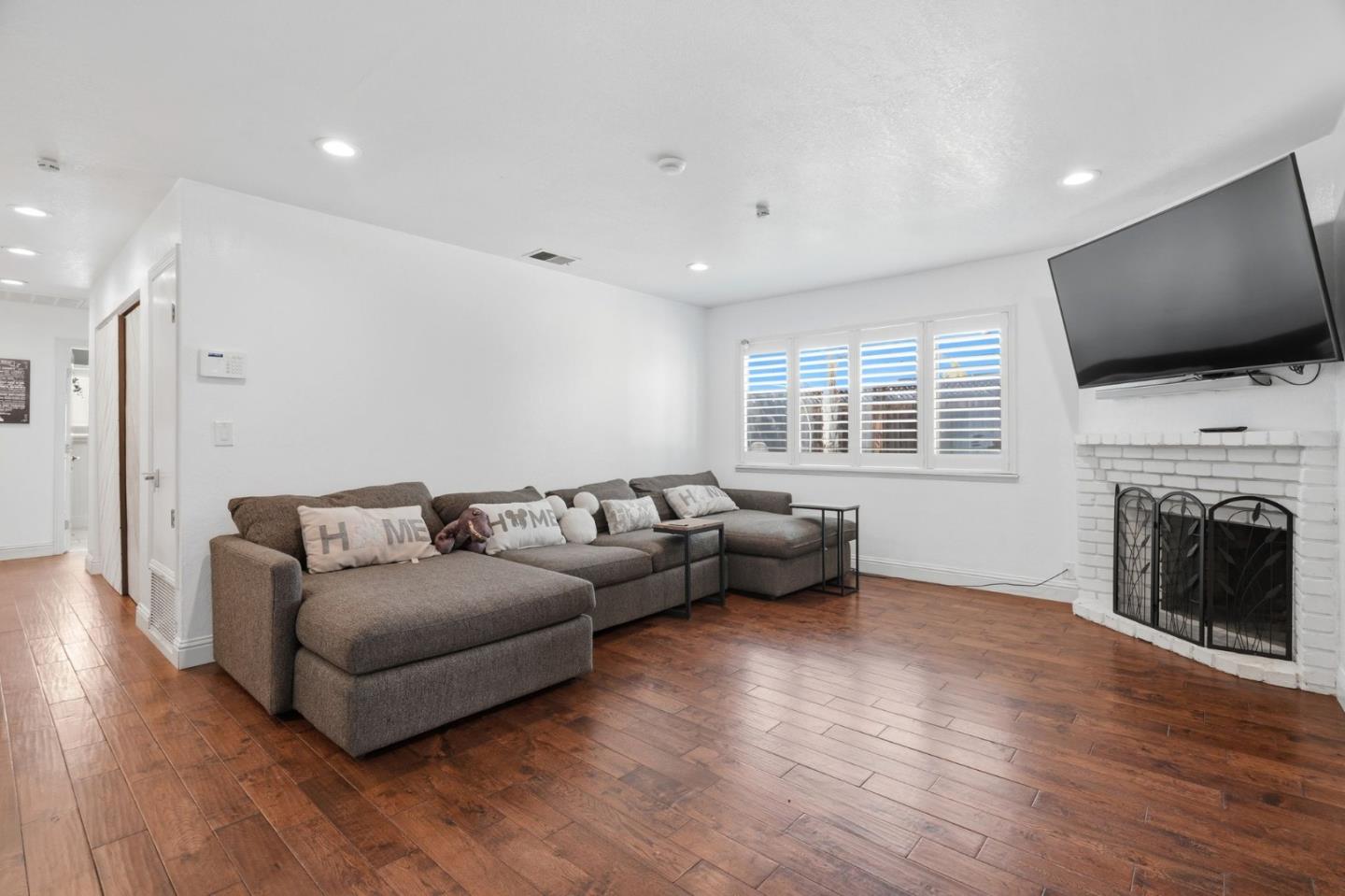 7821 Santa Barbara Drive