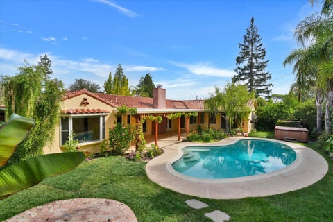 Photo of 17618 San Benito Way, MONTE SERENO, CA 95030 (MLS # ML82063524)