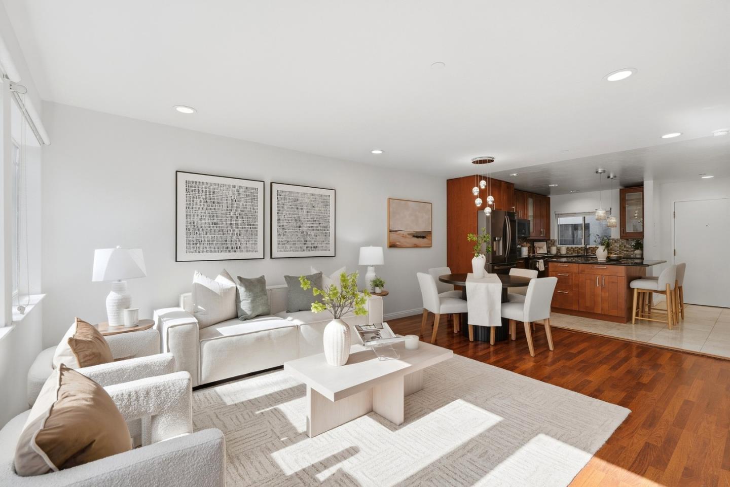 320 Peninsula Avenue 211