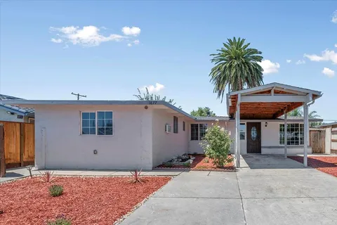 1877 Darwin Way, San Jose, CA 95122 - #: ML82013340