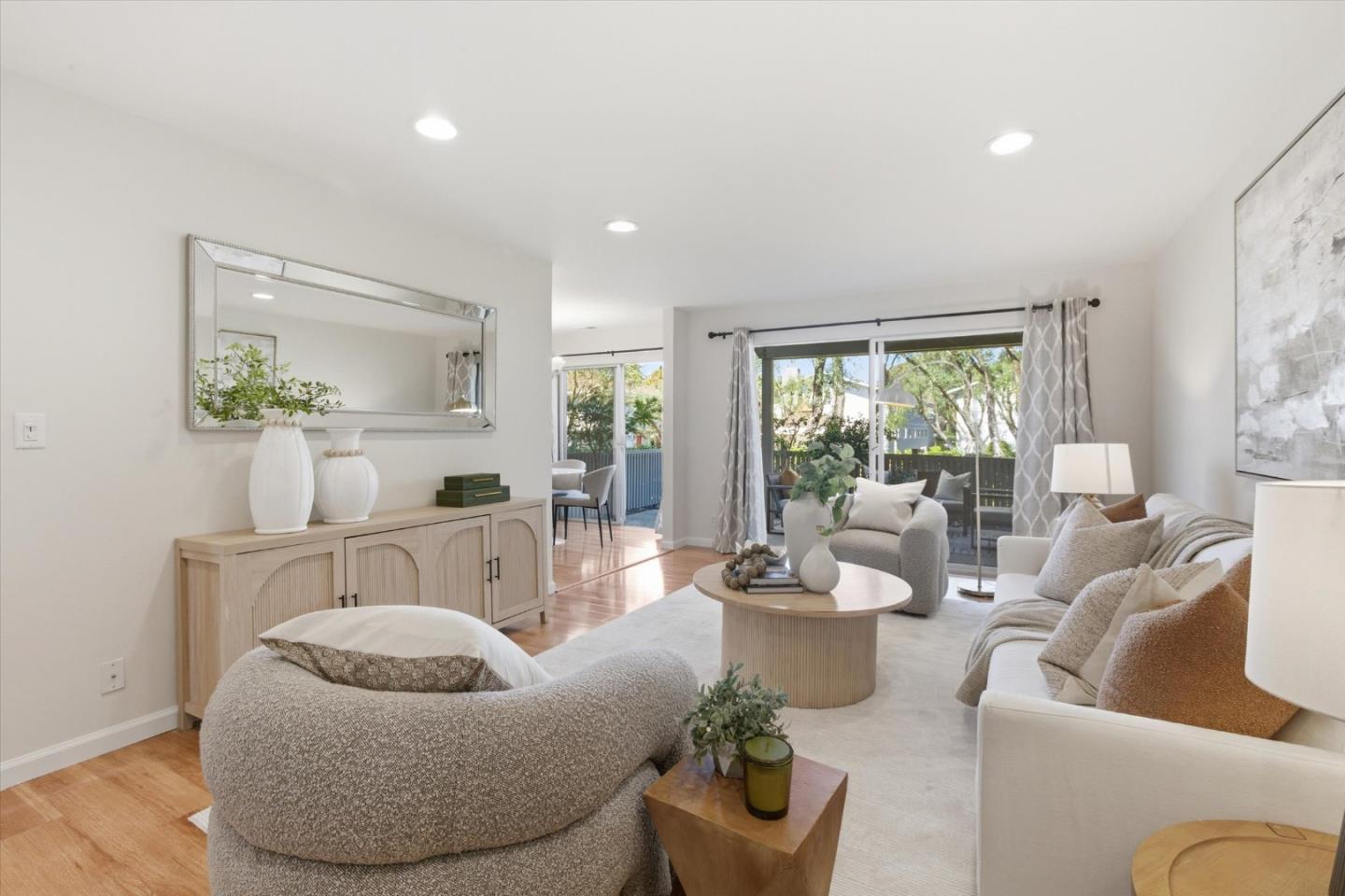 255 South Rengstorff Avenue 7