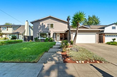 Photo of 1741 Harte Drive, SAN JOSE, CA 95124 (MLS # ML82021862) Photo of 1741 Harte Drive, SAN JOSE, CA 95124 (MLS # ML82021862)