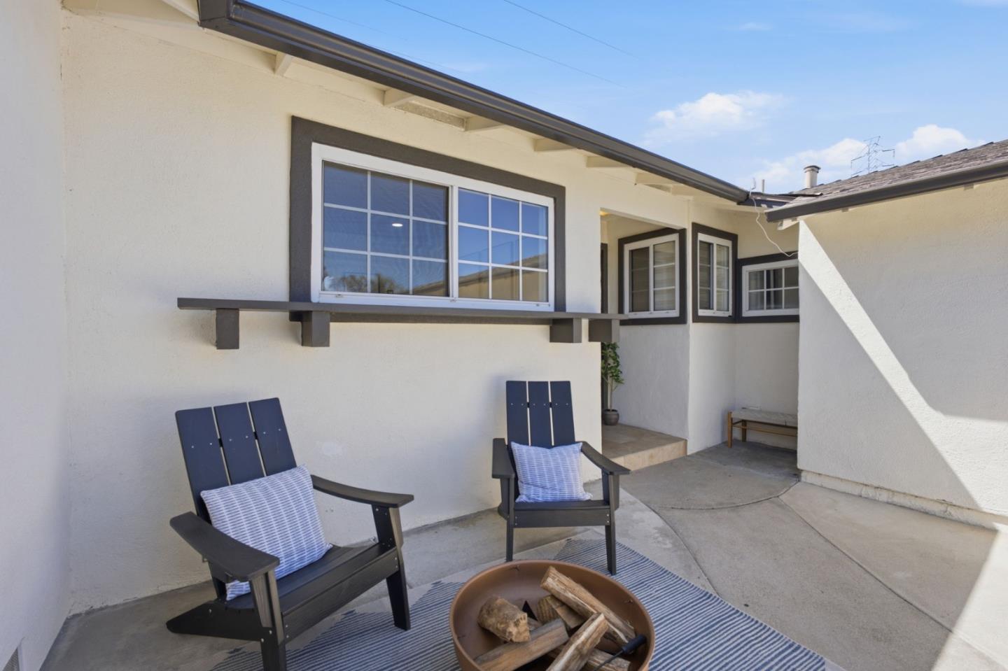 1052 Summerfield Drive
