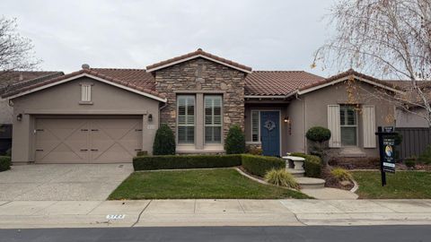 Photo of 5723 Grassington Lane, SACRAMENTO, CA 95835 (MLS # ML82029801)