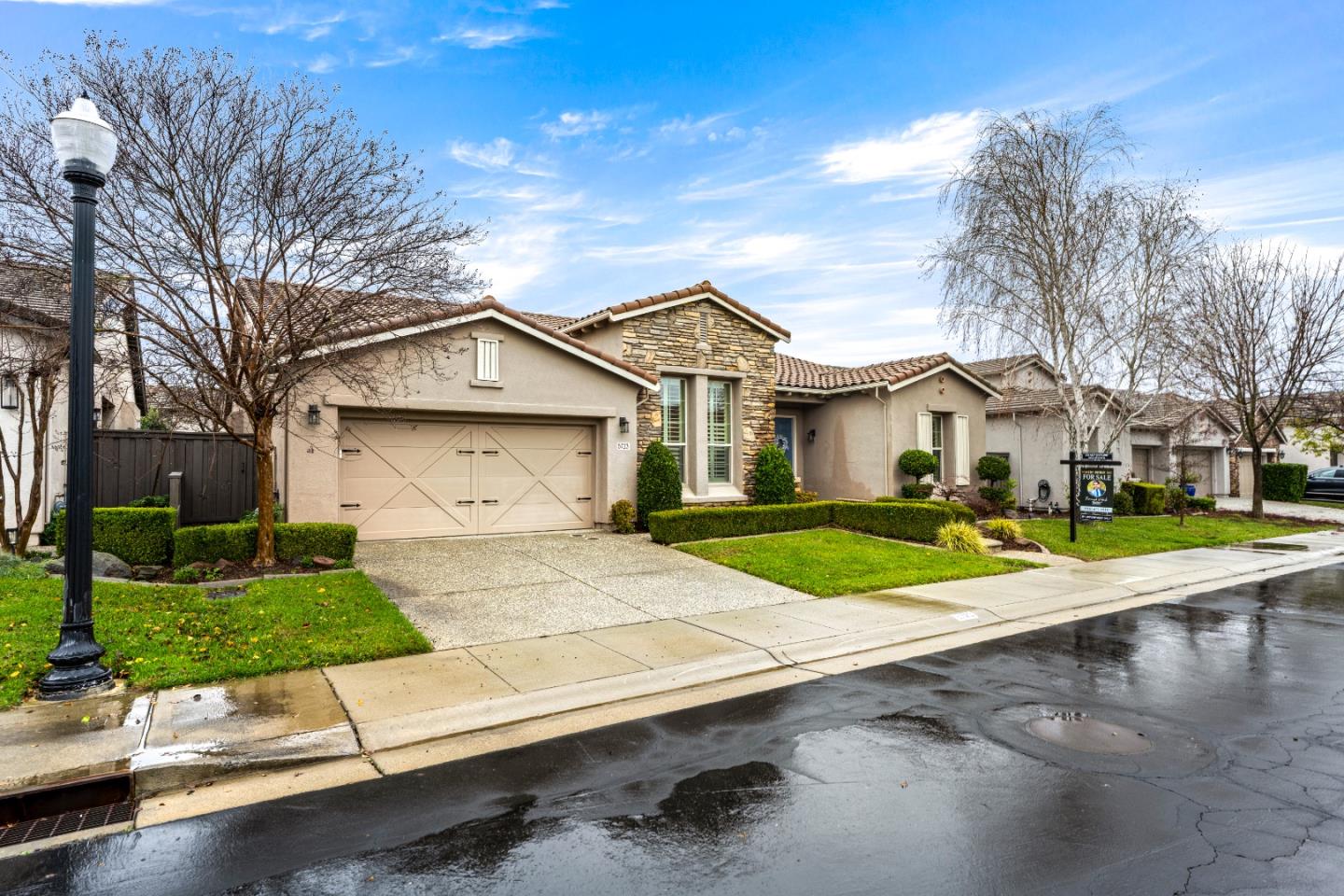 5723 Grassington Lane