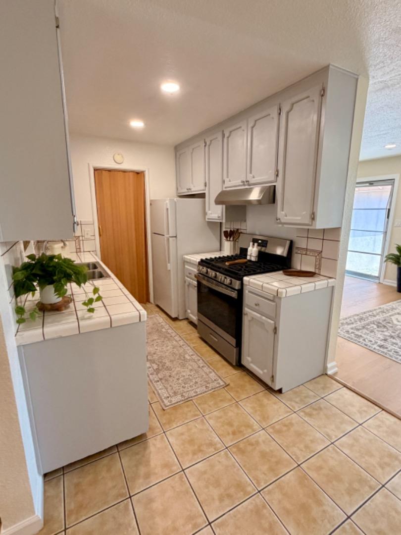 3311 Mount Vista Drive