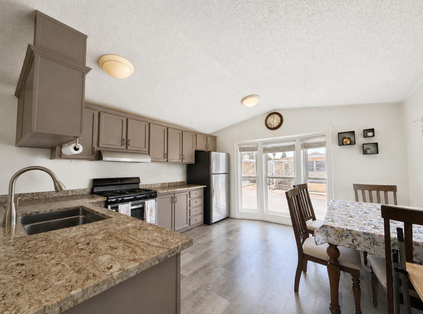 510 Saddle Brook