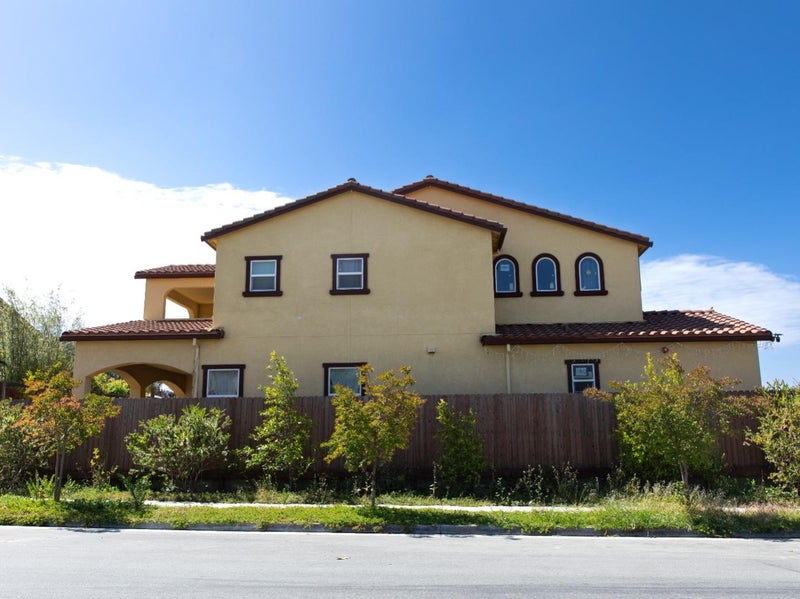 1011 El Cerro Drive