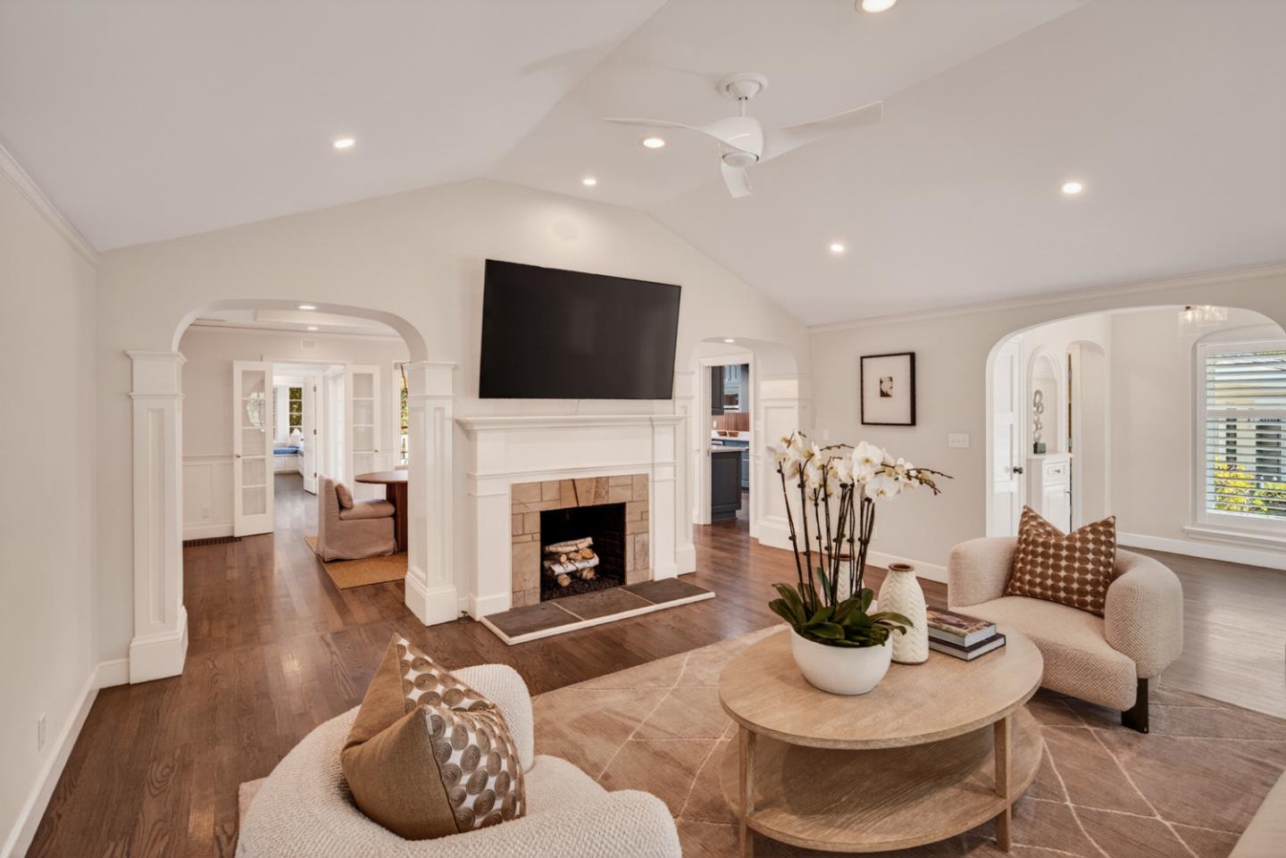 103 Toyon Court