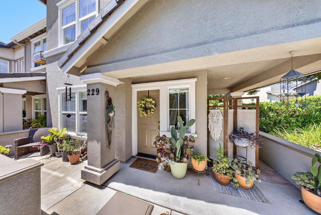229 Lighthouse Drive