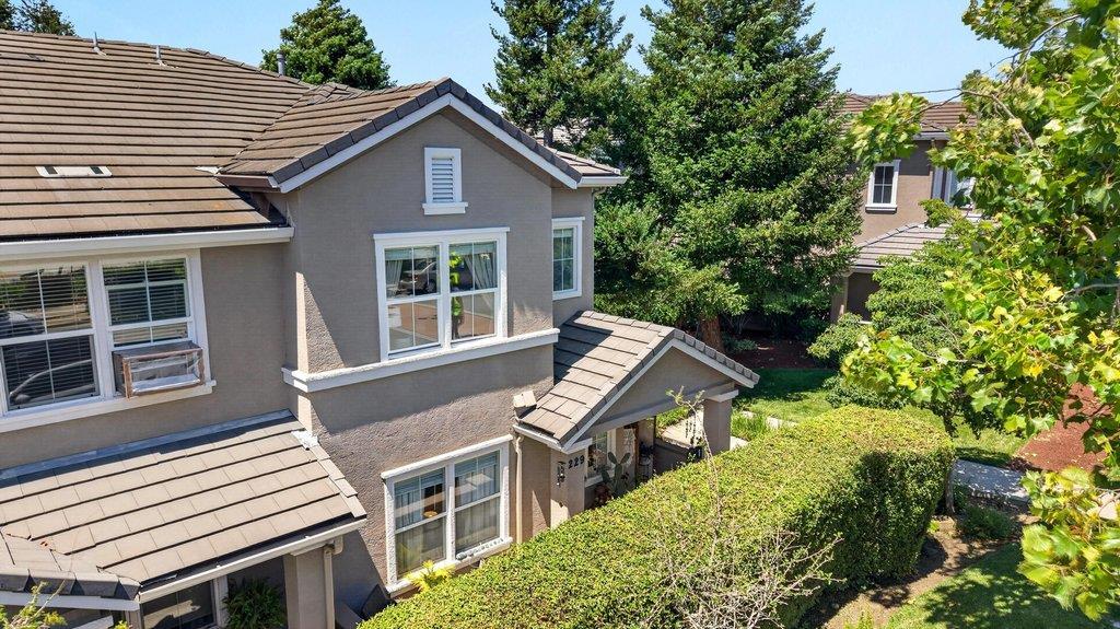 229 Lighthouse Drive
