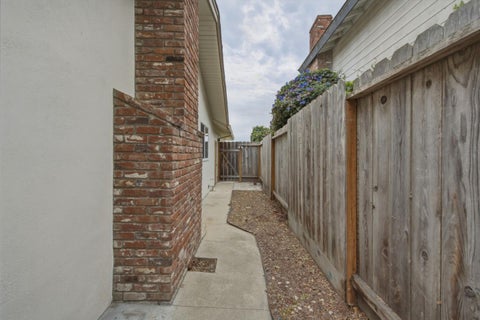 Tiny photo for 924 San Vincente Avenue, SALINAS, CA 93901 (MLS # ML82059440)