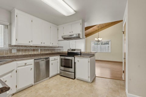 Tiny photo for 924 San Vincente Avenue, SALINAS, CA 93901 (MLS # ML82059440)
