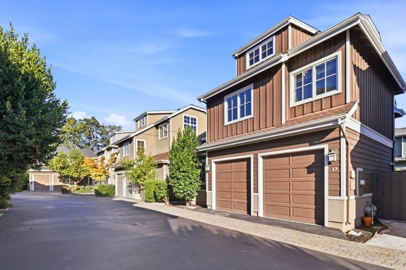37 Ludina Way