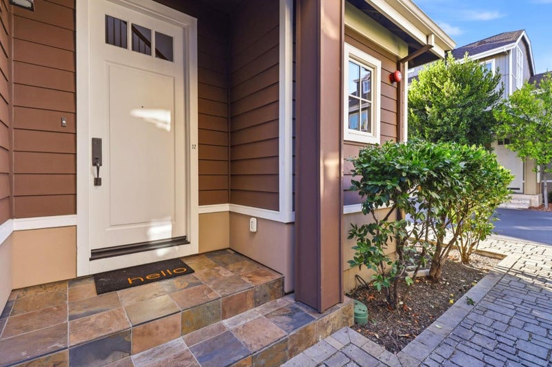 37 Ludina Way