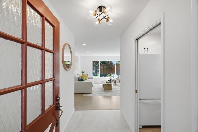 4886 Clarendon Drive