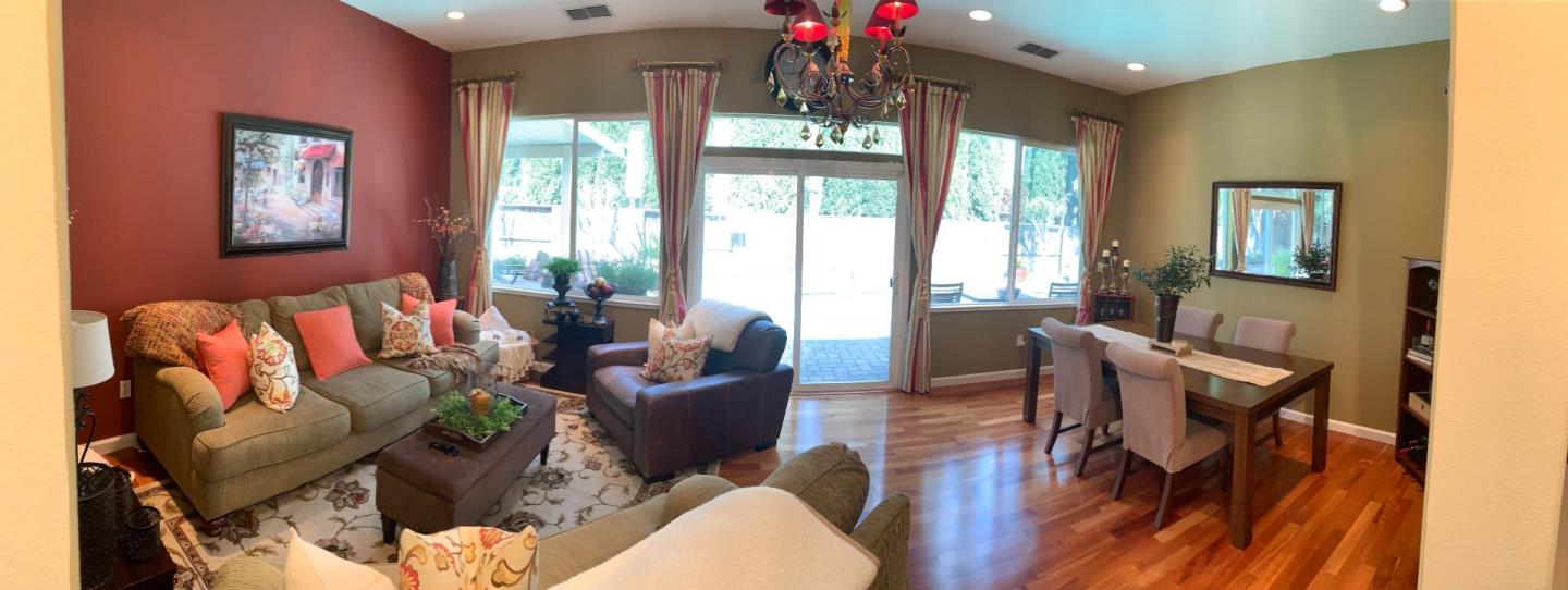 4037 Steamboat Cove Lane