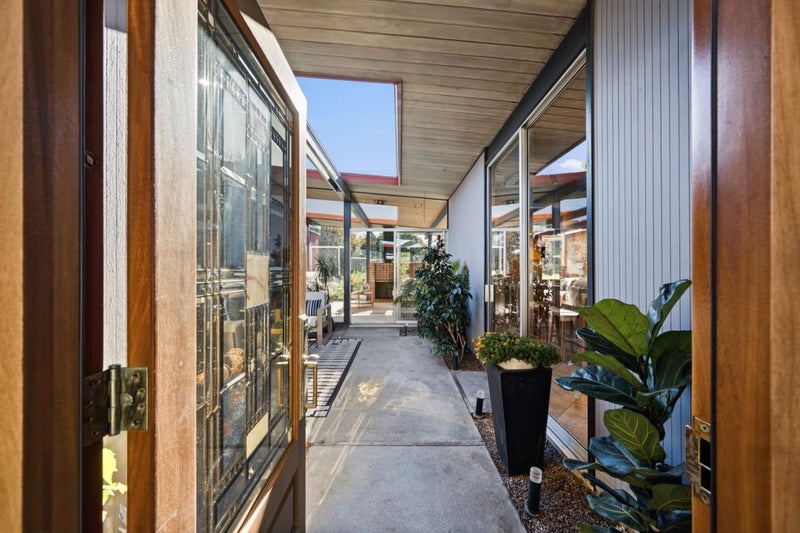 286 Puffin Court