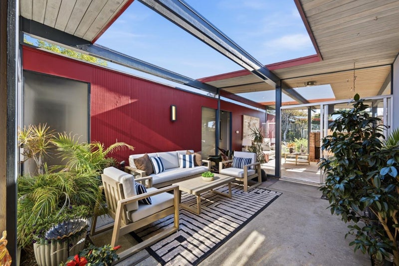 286 Puffin Court