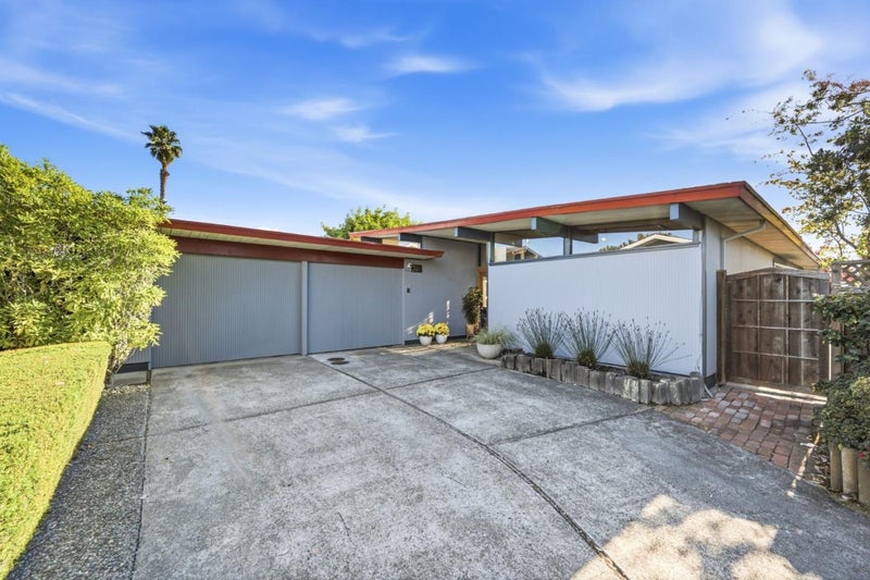 286 Puffin Court