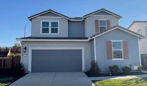 Photo of 17014 Tupper Street, LATHROP, CA 95330 (MLS # ML82030925)