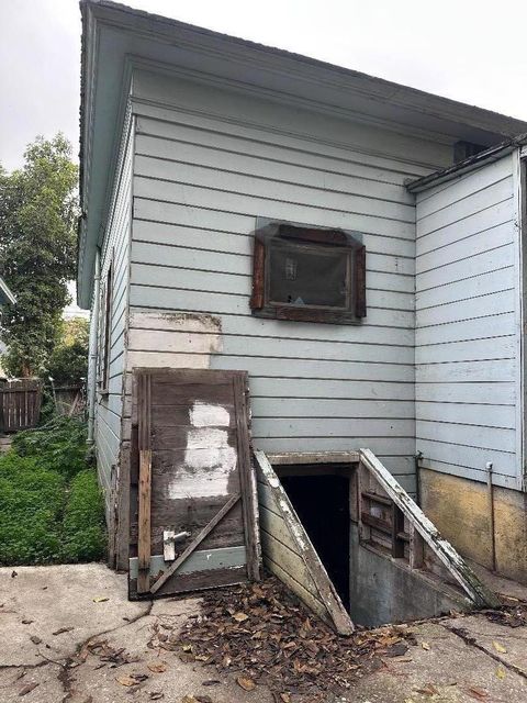 Tiny photo for 417 E Saint James Street, SAN JOSE, CA 95112 (MLS # ML82028229)